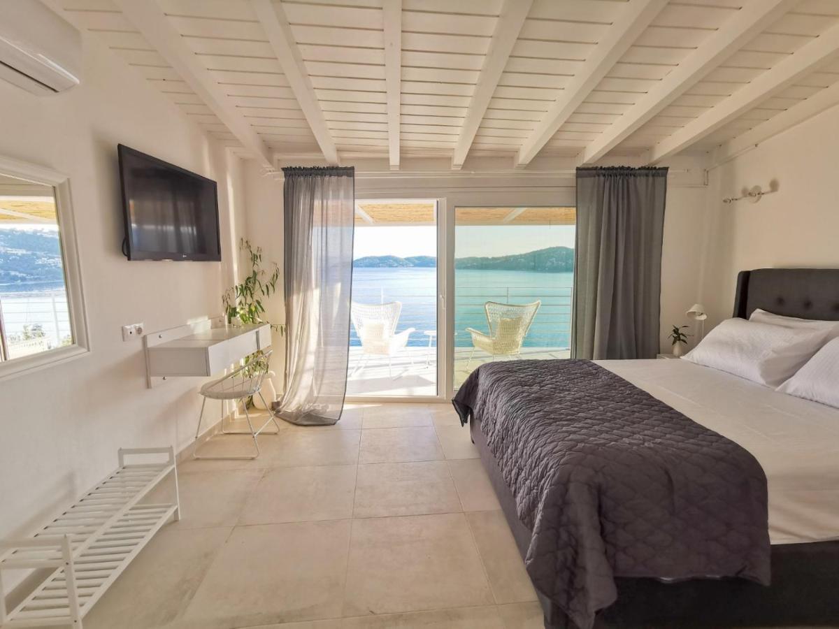Вілла Evgenia Seafront House Скіатос Екстер'єр фото